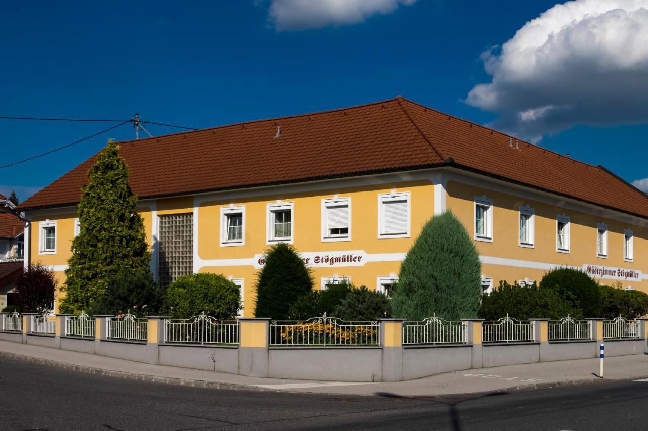 Gaestehaus Stoegmueller Asten Εξωτερικό φωτογραφία
